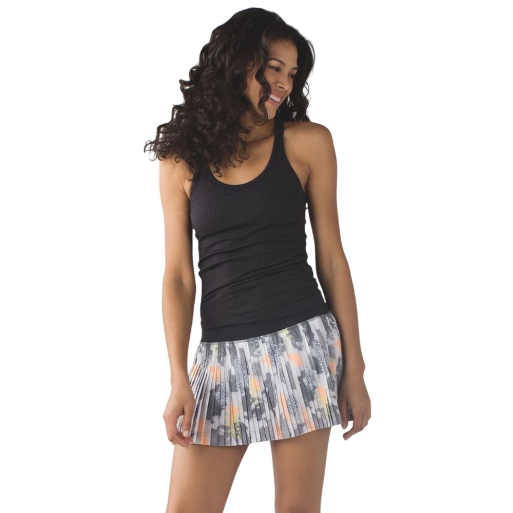 Lululemon Pleat to Street Skirt II Floral Pleated Tennis Skort Size 6 Multi